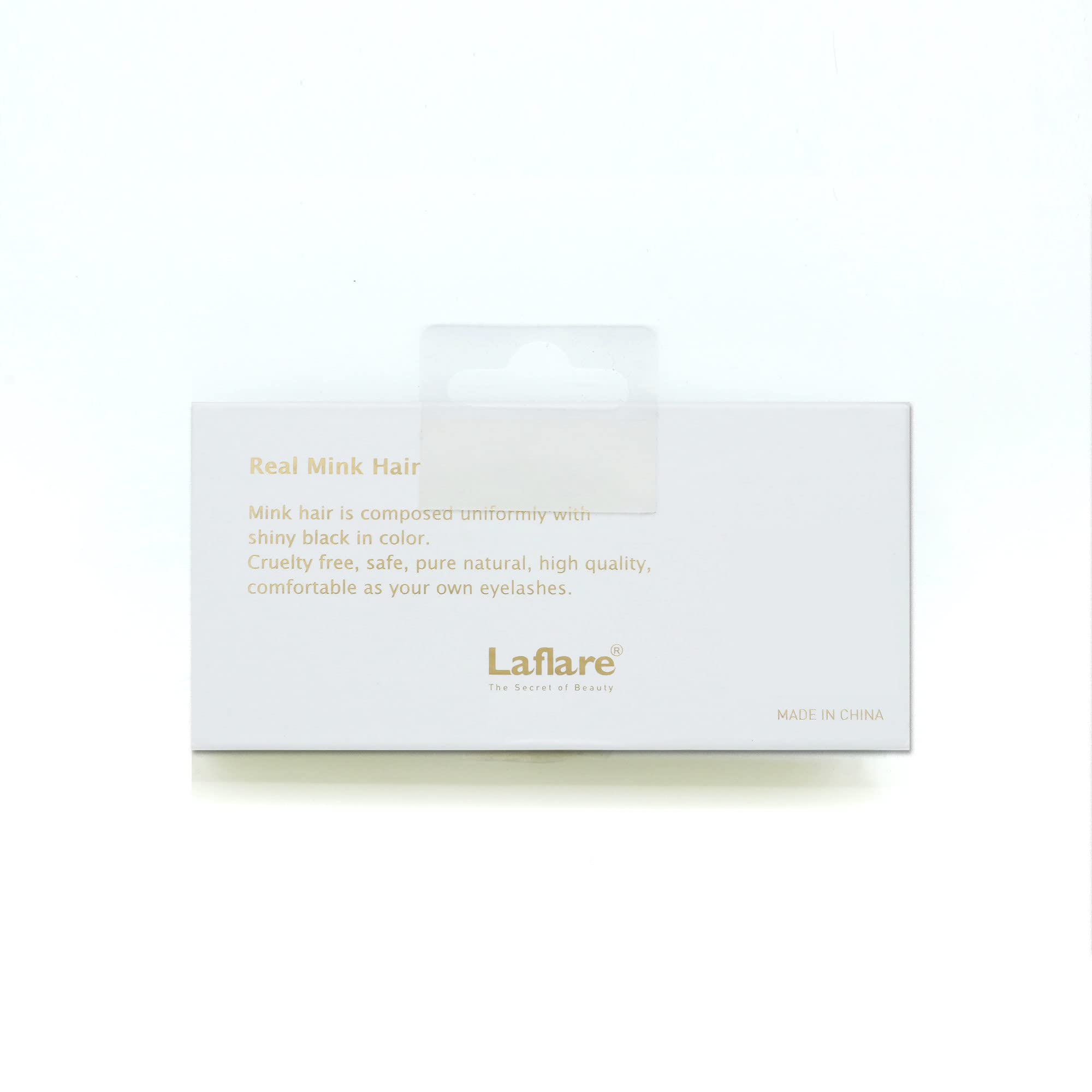 Laflare 3D mink lashes on eye demonstrate effortless application.