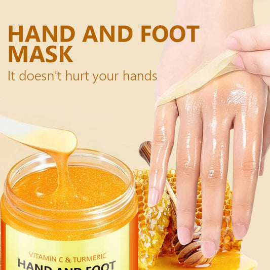 Laikme honey-milk extract mask texture close-up highlighting nourishing feel.