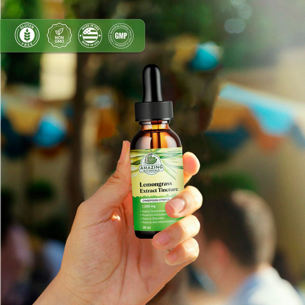 Liquid lemongrass tincture close-up