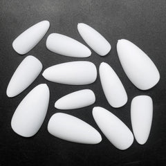 Lifextol 12 sizes of almond tips for a better fit
