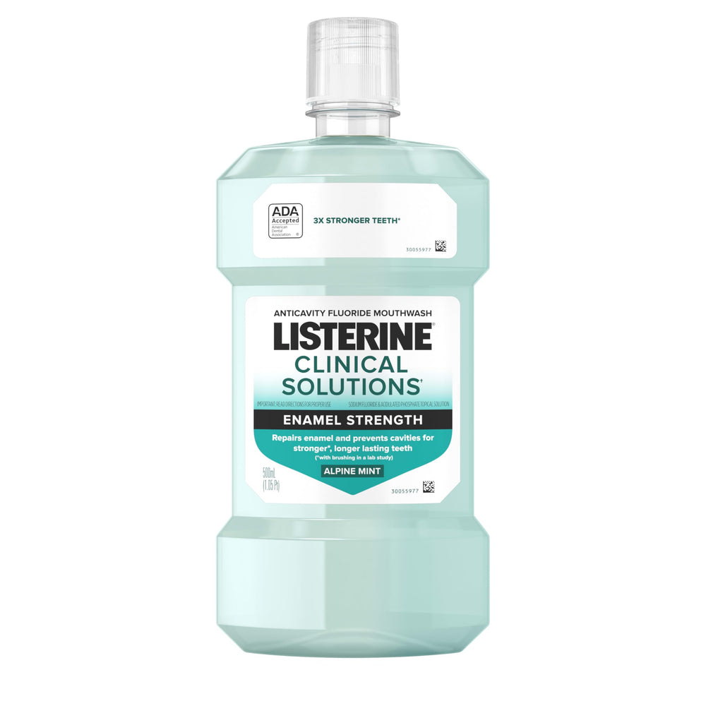 Front view of Listerine Clinical Solutions Enamel Strength Alpine Mint mouthwash 500 mL