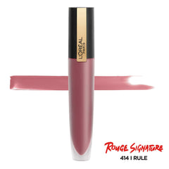 Rouge Signature precision applicator shapes lips for precise, defined lip lines.