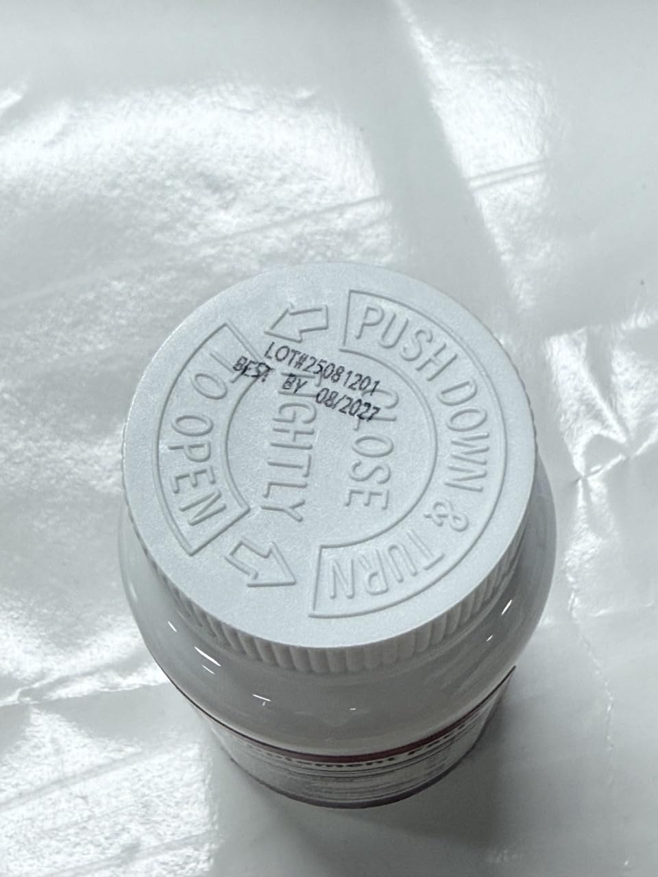 Lukaree Urolithin A+ Complex bottle on shelf