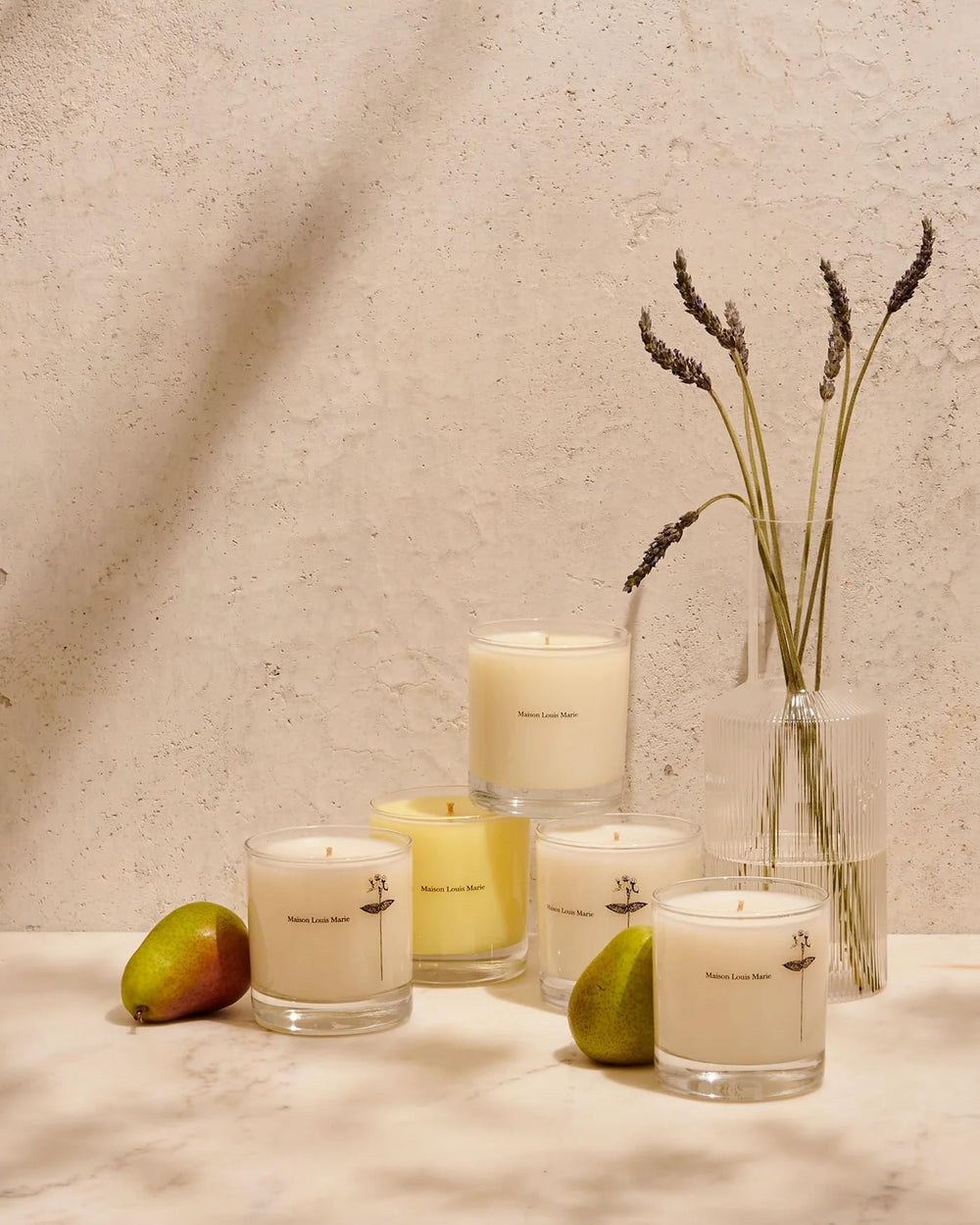 Antidris Jasmine candle with label close-up
