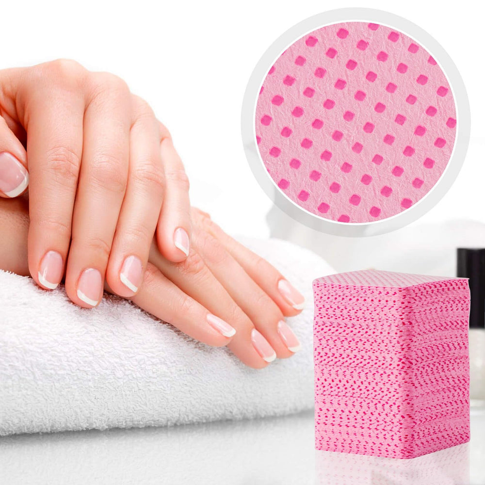 MAQIHAN wet-use lint-free wipe showing strong absorption