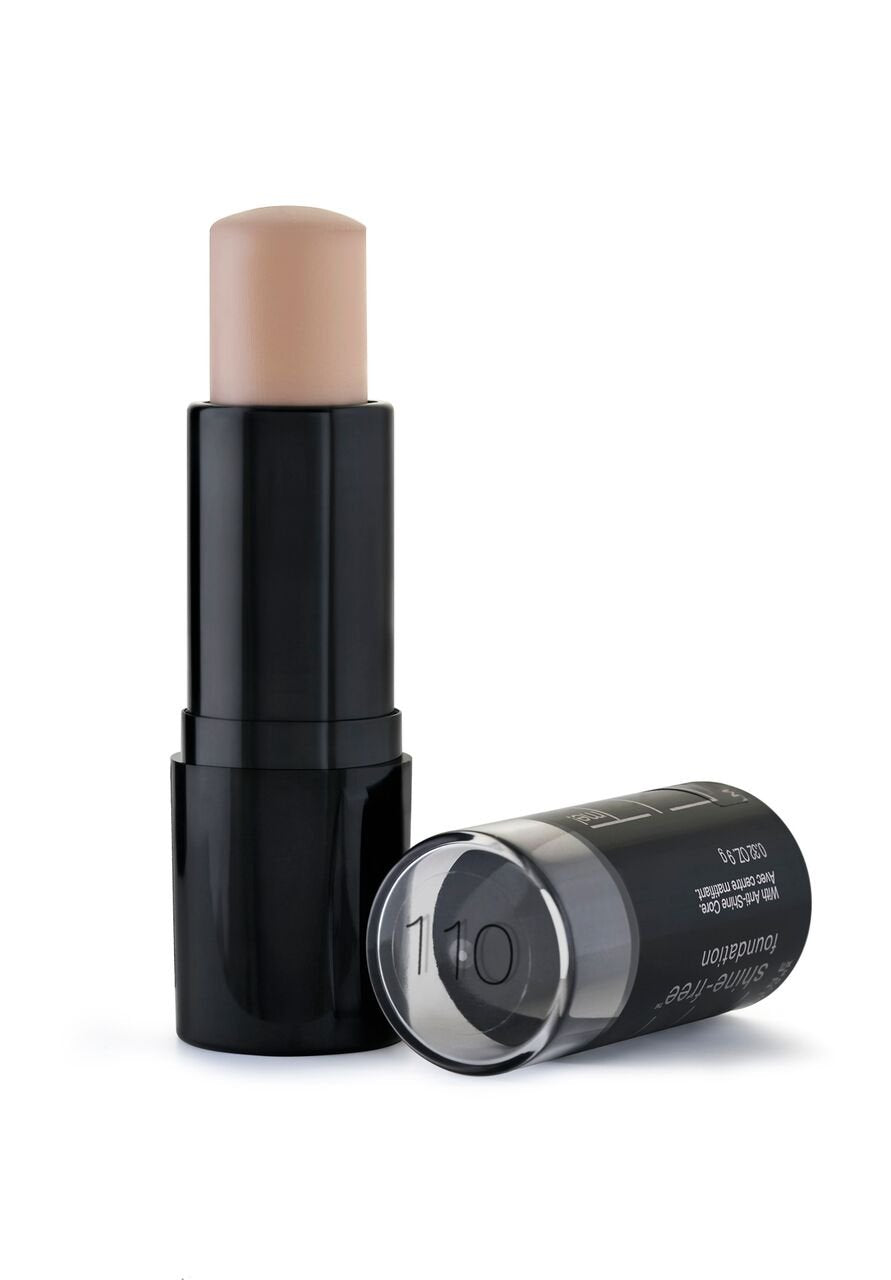 Maybelline Fit Me Oil-Free Stick Foundation Porcelain 110 delivers natural, shine-free coverage.