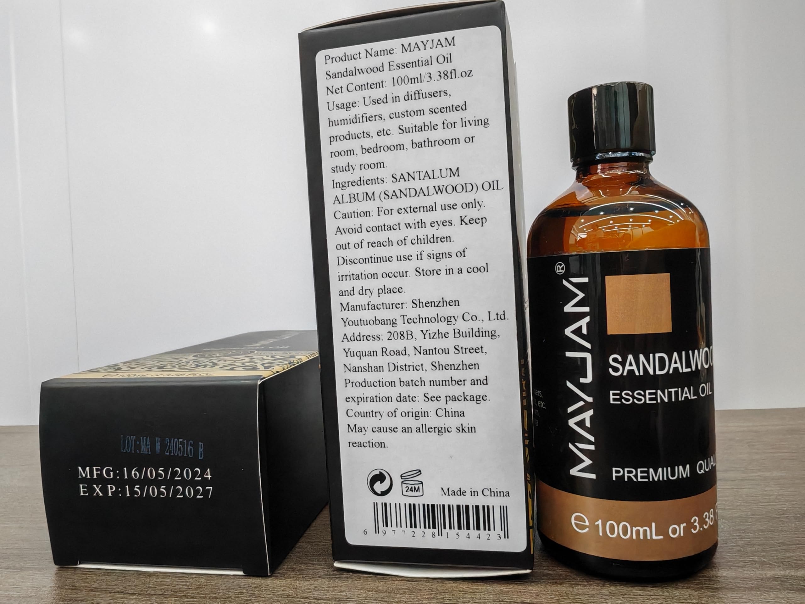 Aromatherapy diffuser emitting sandalwood scent