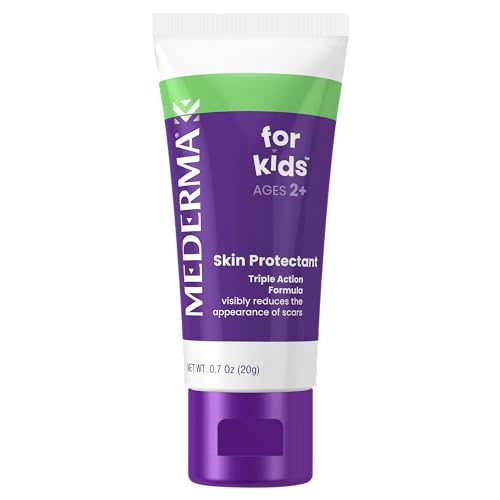 Mederma Scar Gel for Kids being rubbed in clear after purple application.
