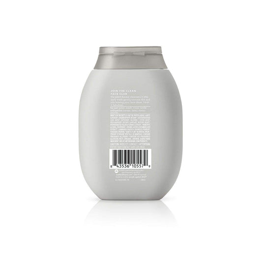 Method Men Sea + Surf lather shows rich, refreshing cleanse.