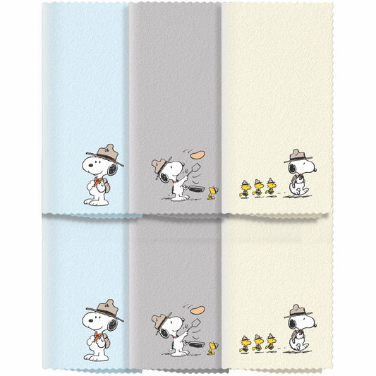 Microfiber cleaning cloths for glasses and lenses with Snoopy design