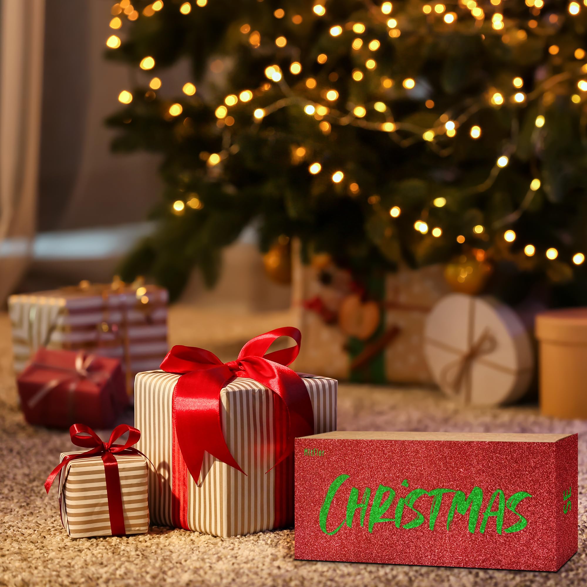 Lifestyle image showing diffusers and candles with MitFlor Christmas oils
