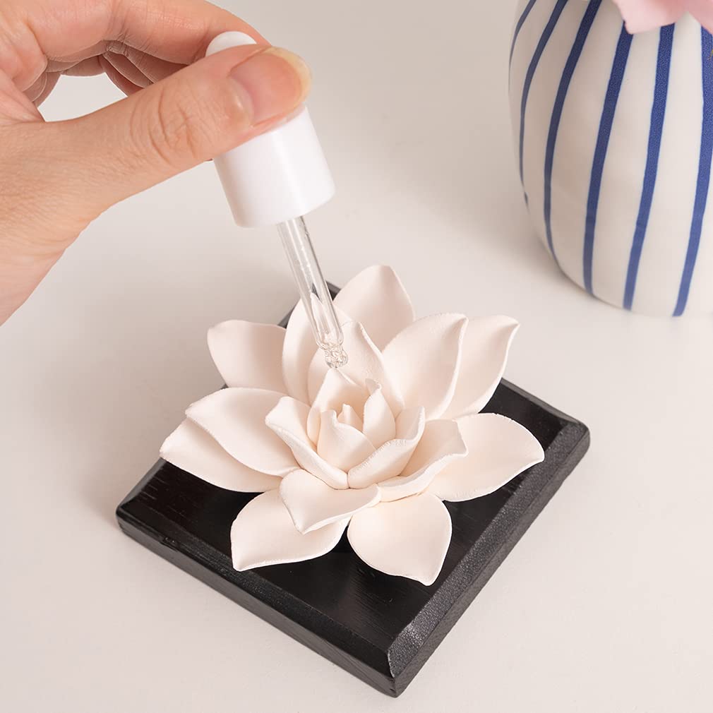 Close-up of gypsum diffused stone texture