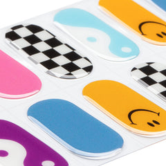 MOMSON application guide for easy at-home gel nail strips.