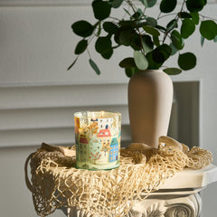 Gift-ready Island Weekend candle packaging (image 5)