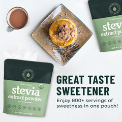 Measuring scoop with NatriSweet stevia powder