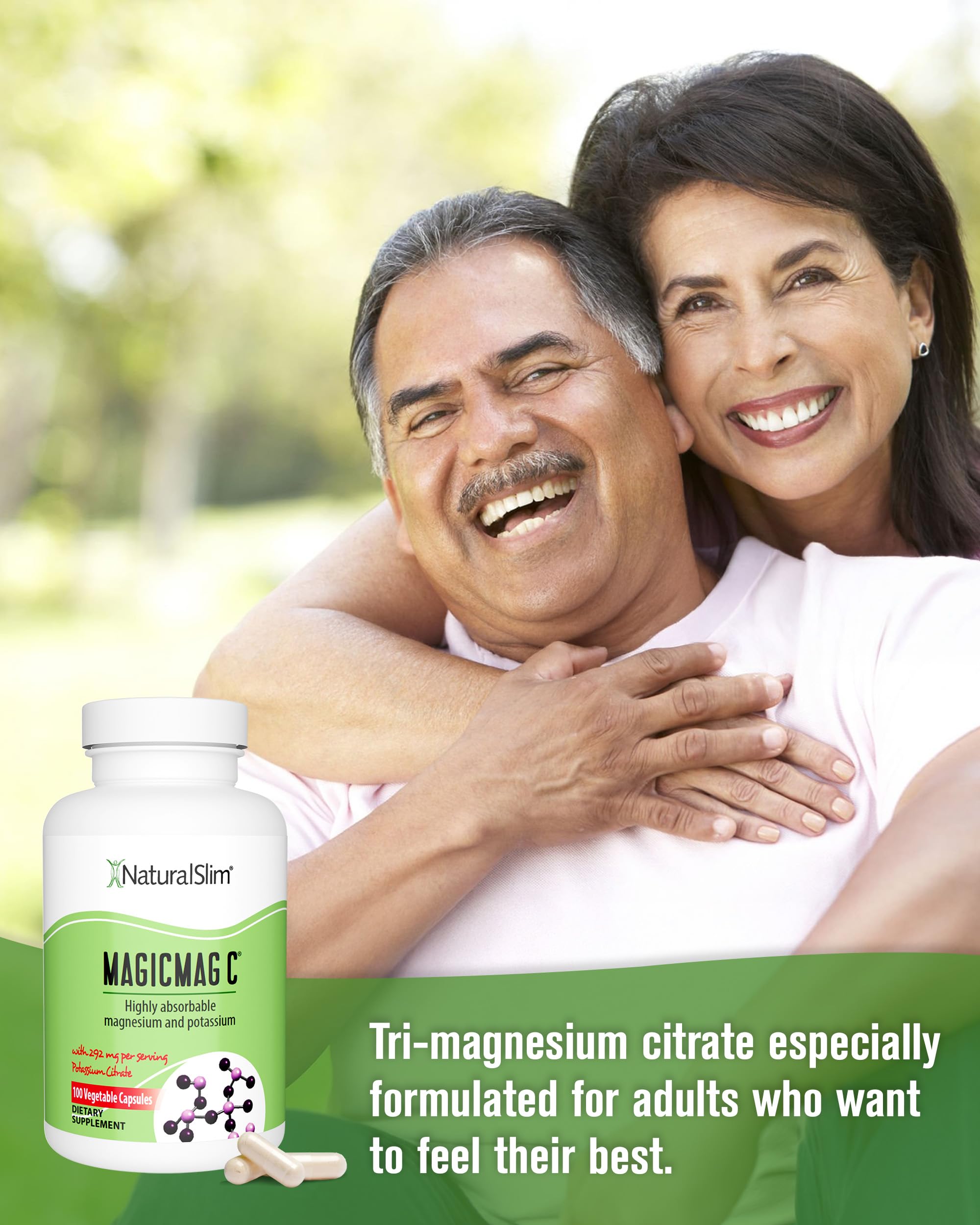 NaturalSlim MagicMag C capsules beside glass of water for daily use.