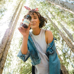 Nature's Sunshine Nutri-Calm herbal ingredients display valerian, hops, passionflower.