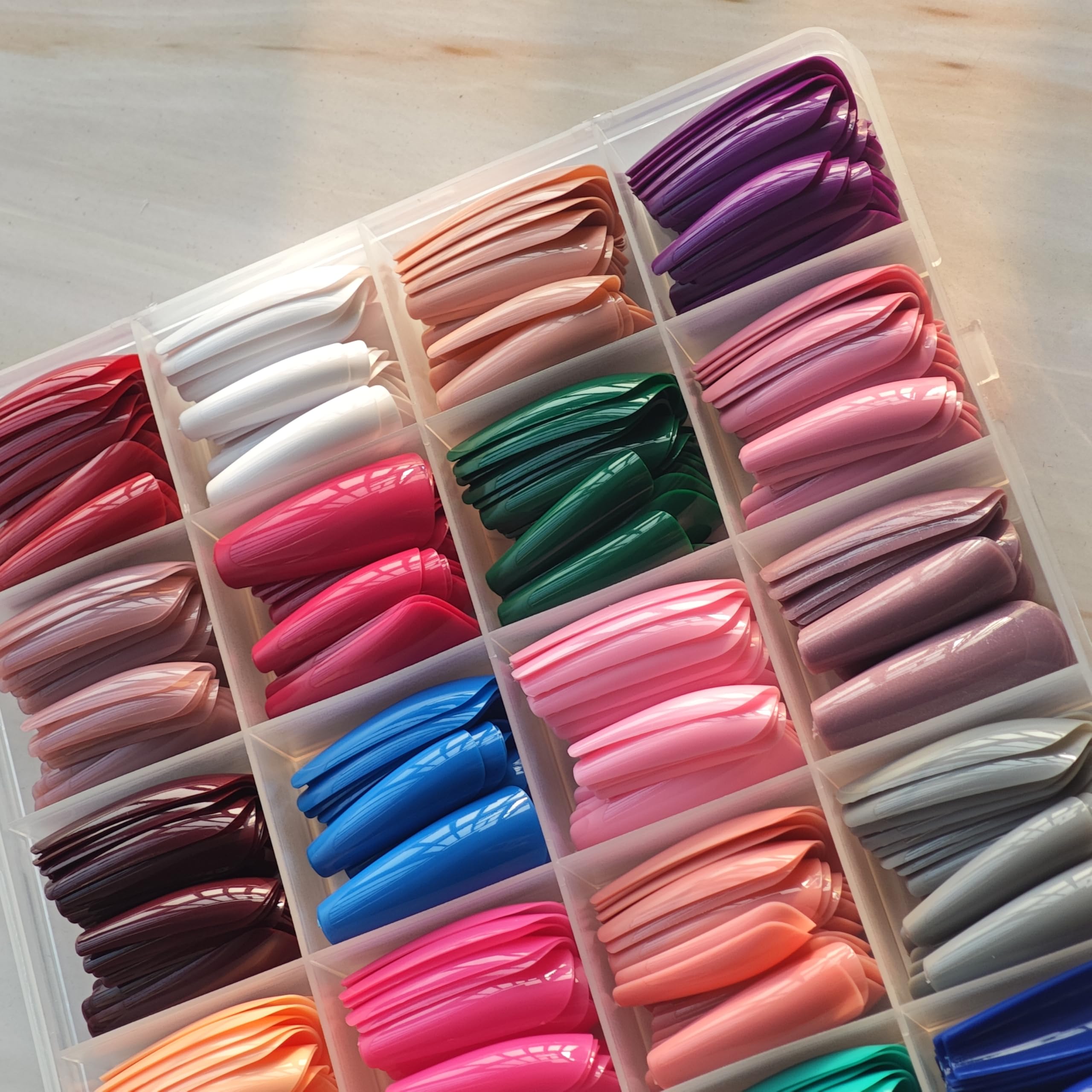 NBNTGH solid color nails ready to apply with easy press-on fit.