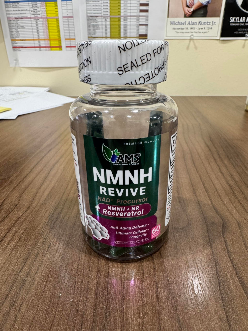 NMNH Revive with Resveratrol image