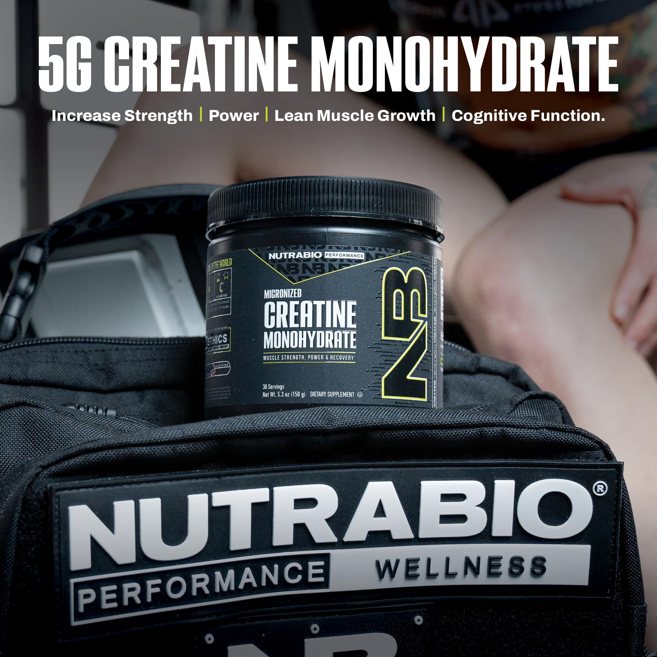 Micronized creatine dissolving in water showing mixability