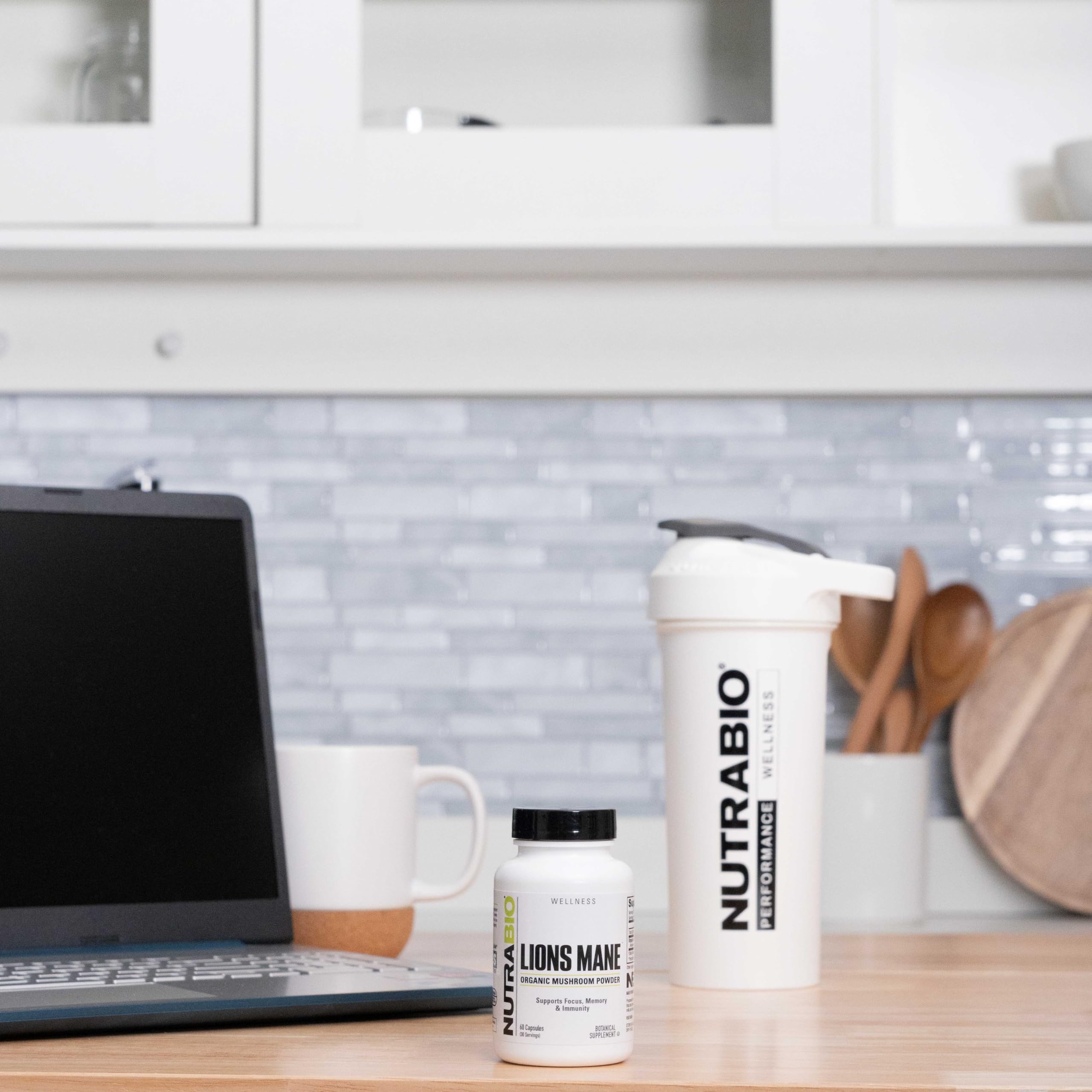 Organic icon on Lions Mane packaging