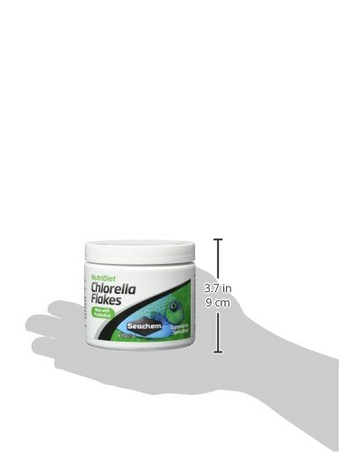Chlorella flakes close-up texture for NutriDiet formula