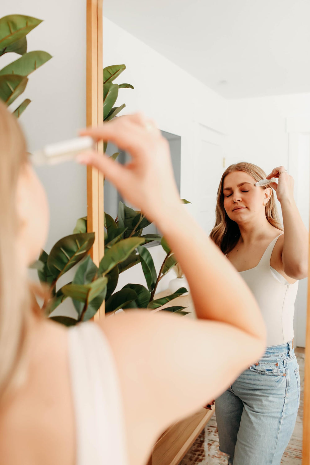 Onehappykale travel-size 10ml bottle ideal for on-the-go relief