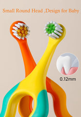 Close-up of small brush head suitable for 0-3 years