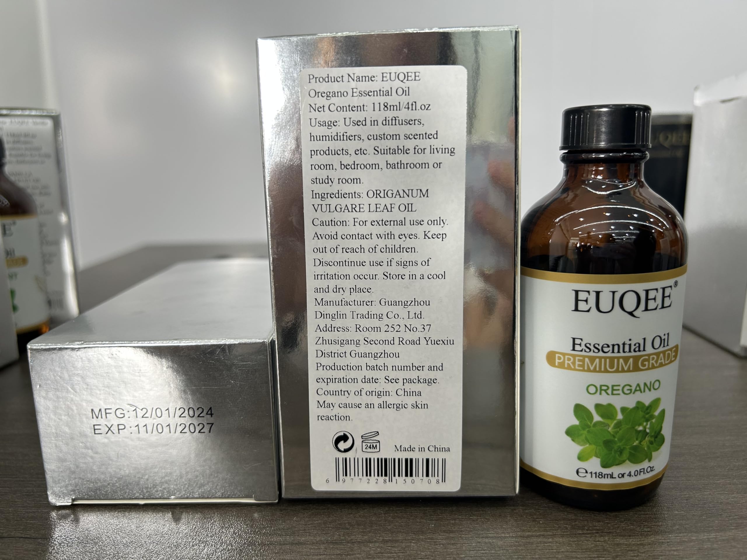 Gift-ready packaging for EUQEE oregano oil
