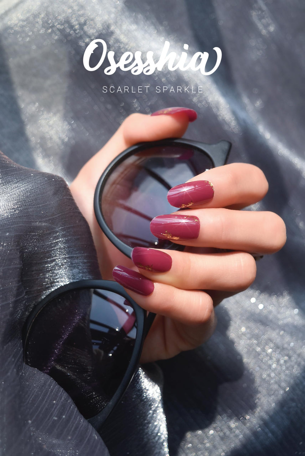 Osesshia semi-cured gel nail strips with glossy finish for long-lasting wear.