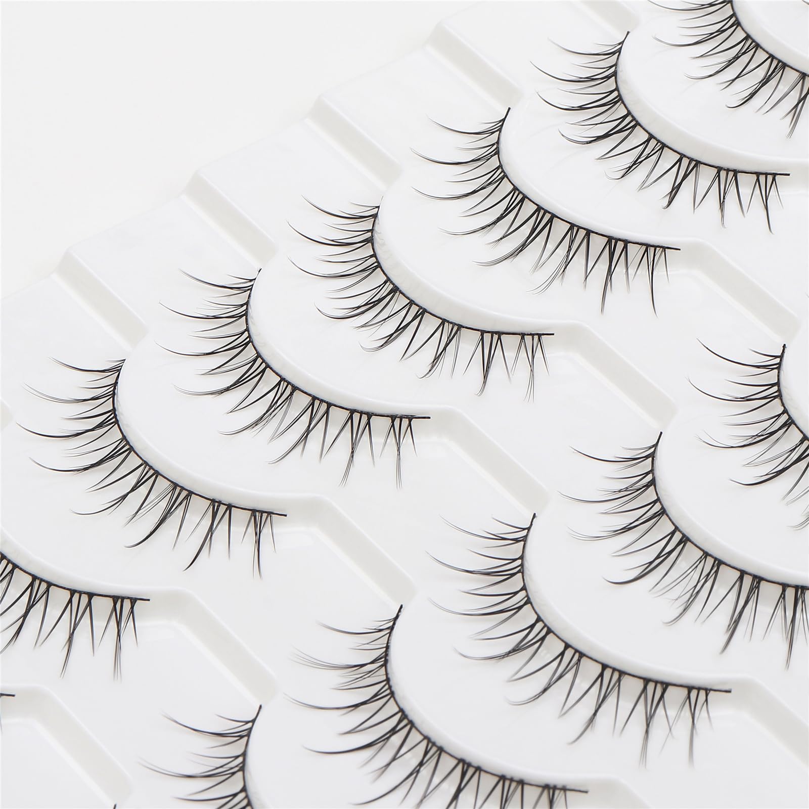 outopen Manga Lashes lightweight and reusable for multiple looks