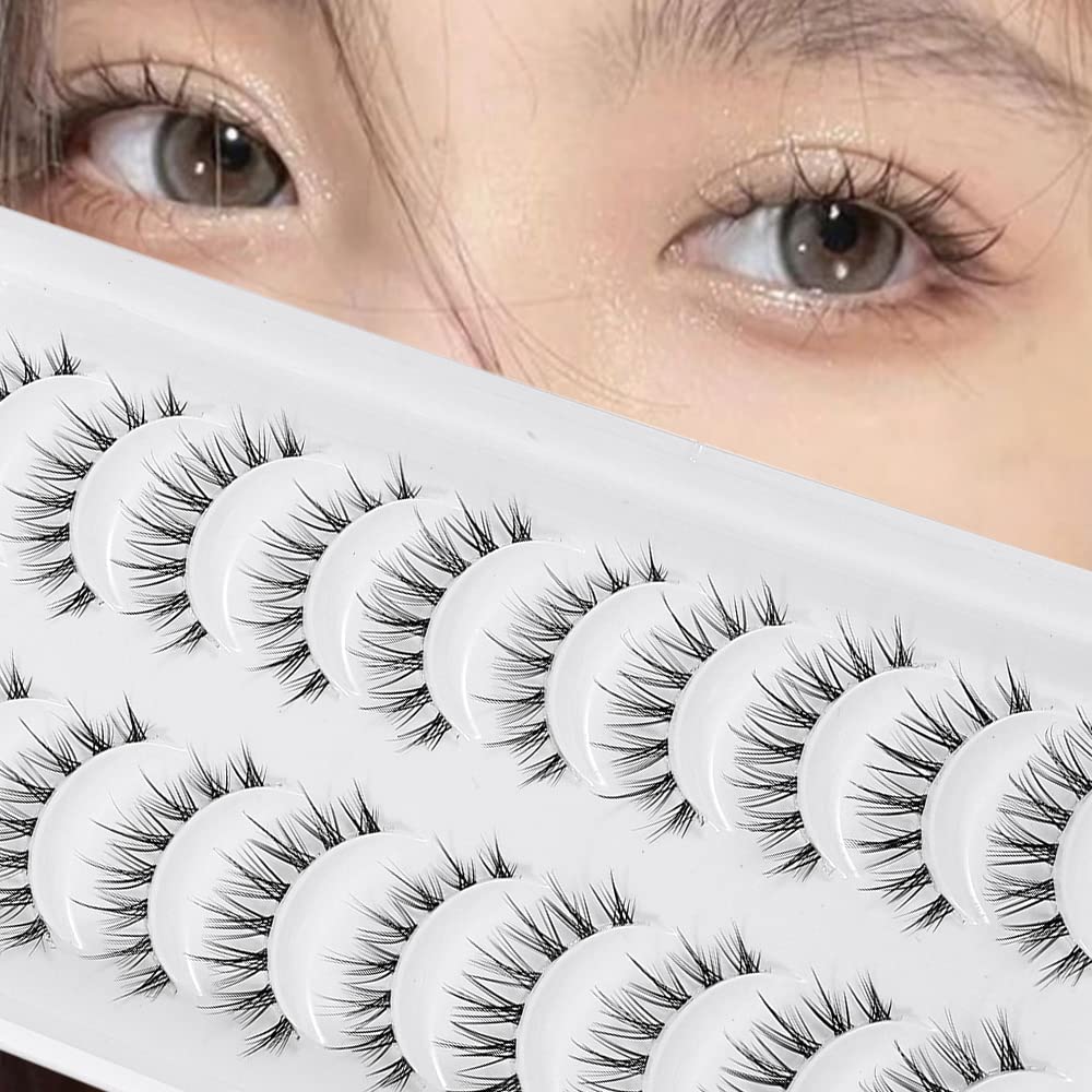 outopen manga lashes natural look for everyday eyes and subtle enhancement.