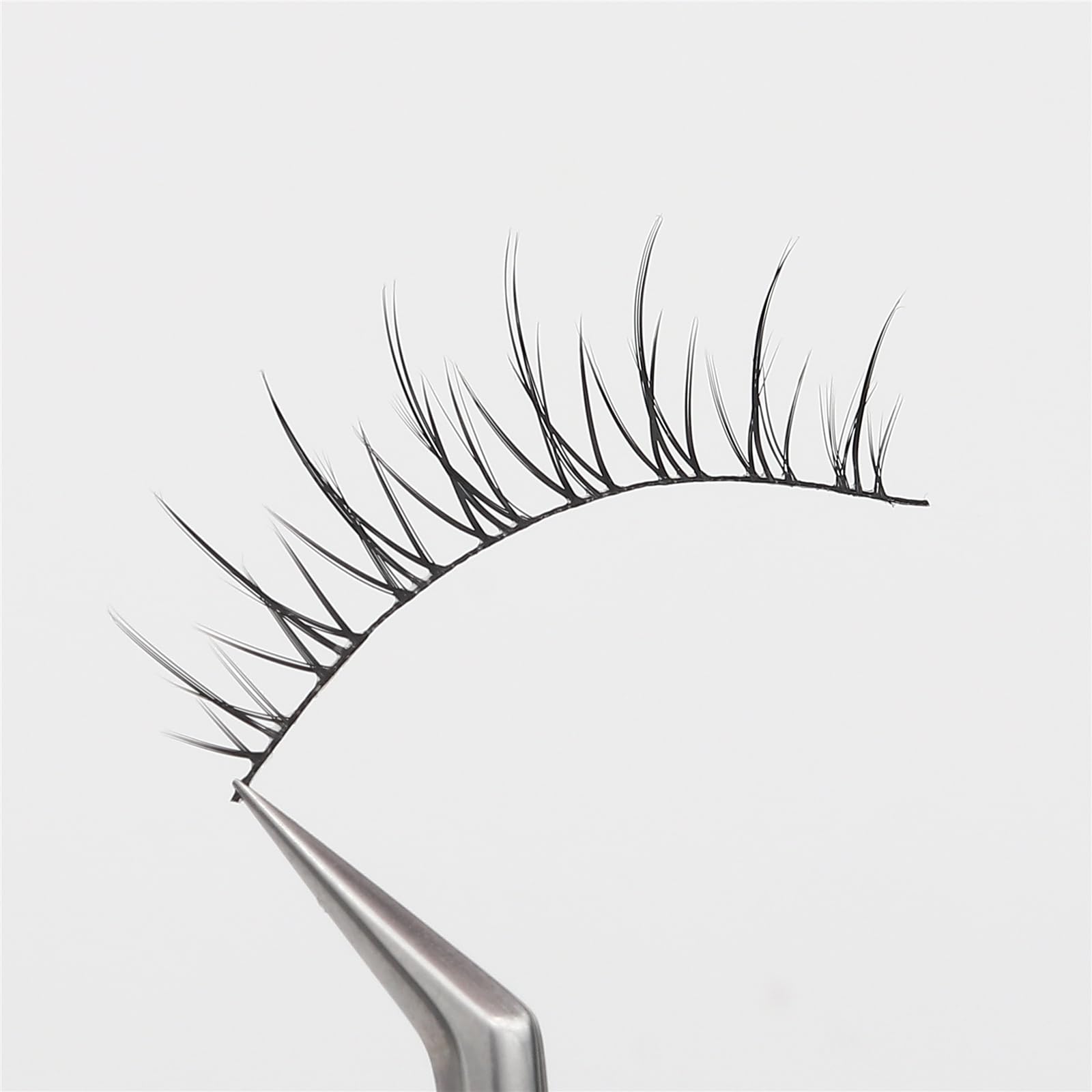 outopen Manga Lashes 10-pairs pack is convenient and travel-friendly