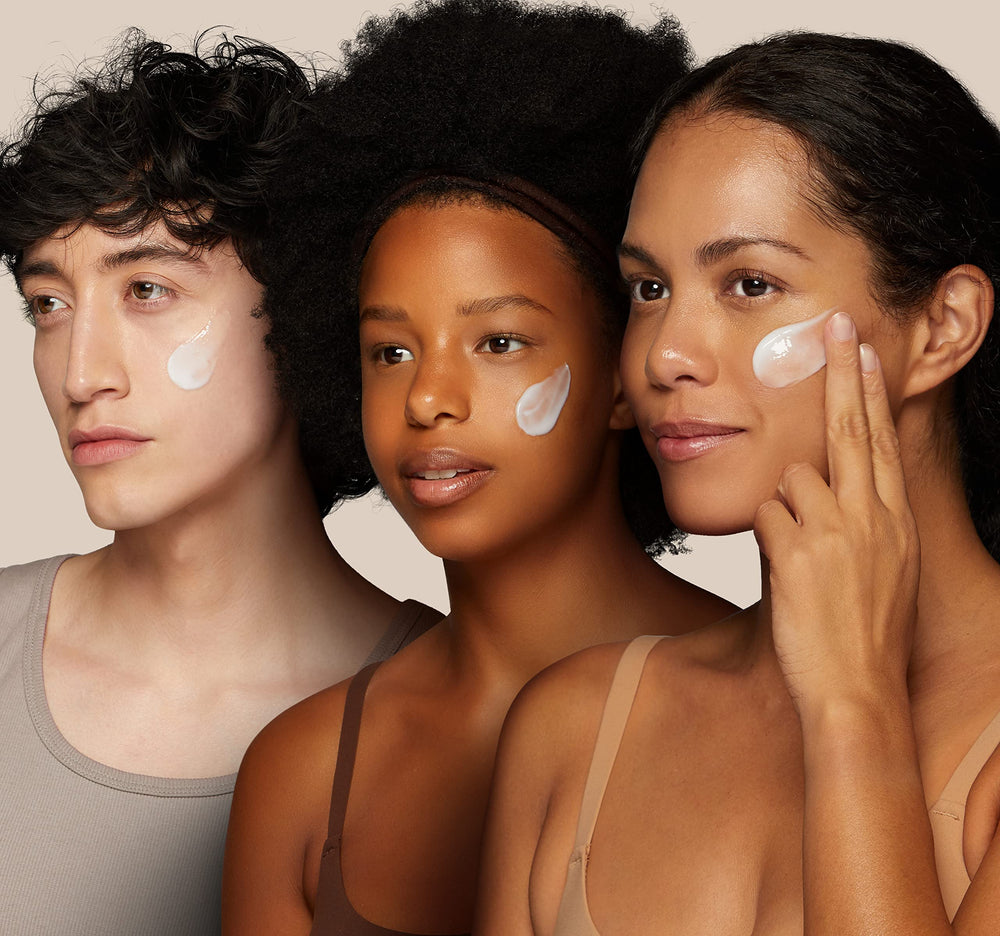 Paradise Emerald Dark Spot Remover before-after imagery hints at visible improvement in skin tone.