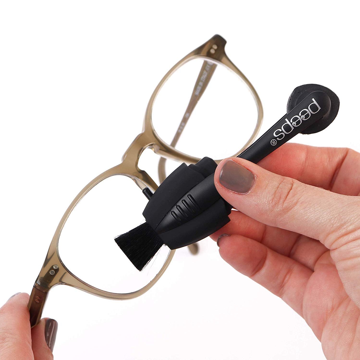 Peeps cleaner in use on eyeglasses leaving no residue