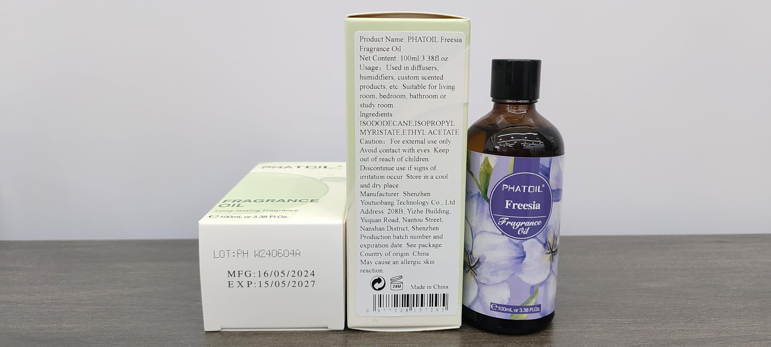 Freesia fragrance oil packaging and bottle