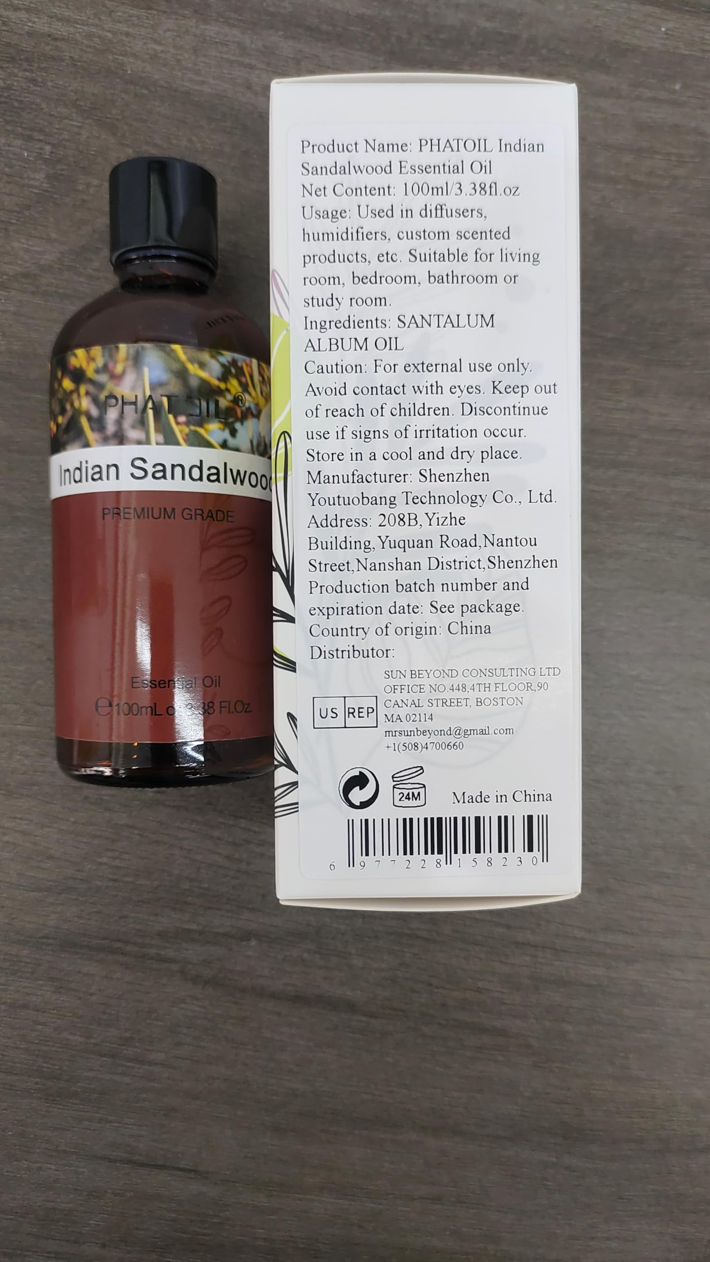 PHATOIL Indian Sandalwood Essential Oil packaging and bottle