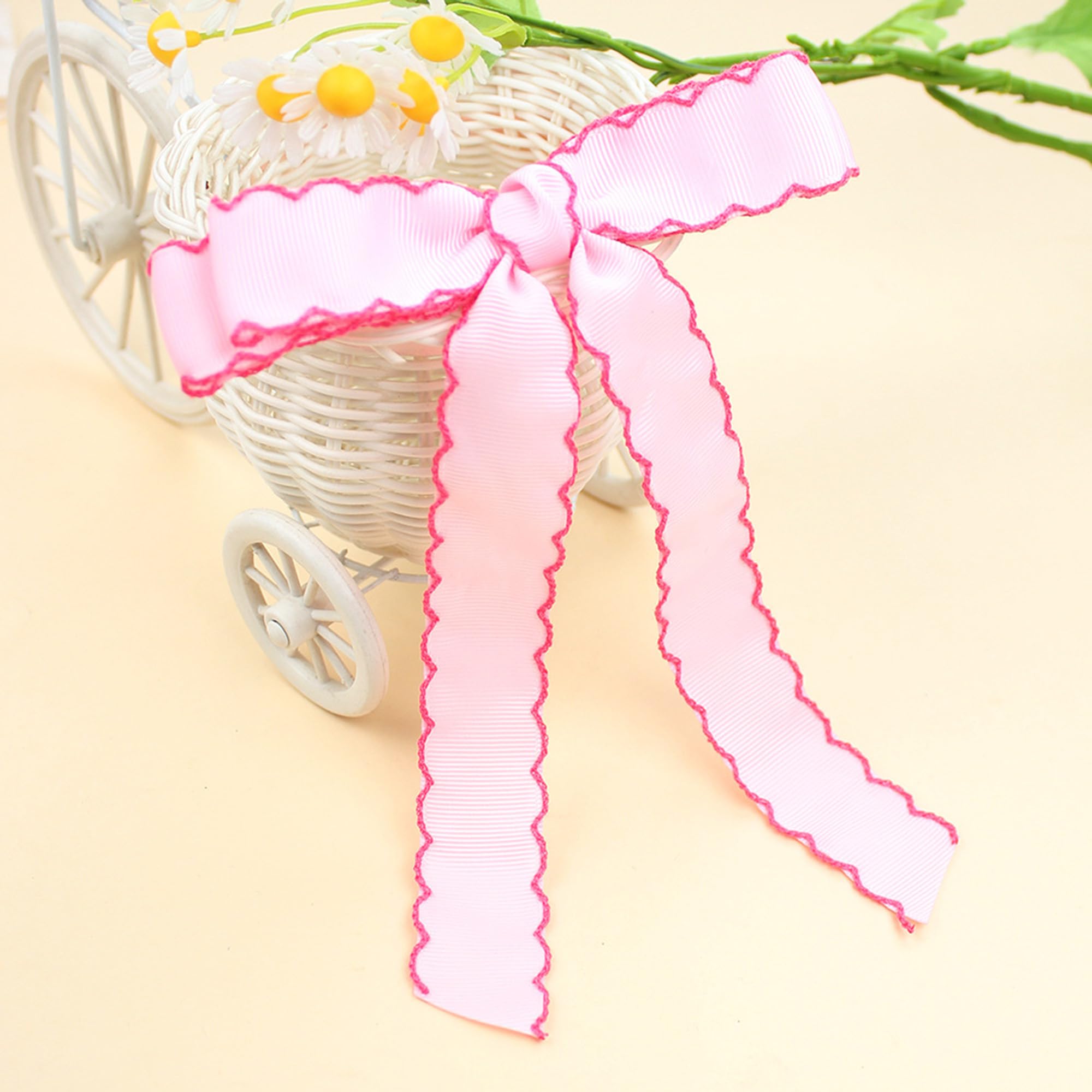Pipajoy photography-session bows frame smiles with vibrant prints