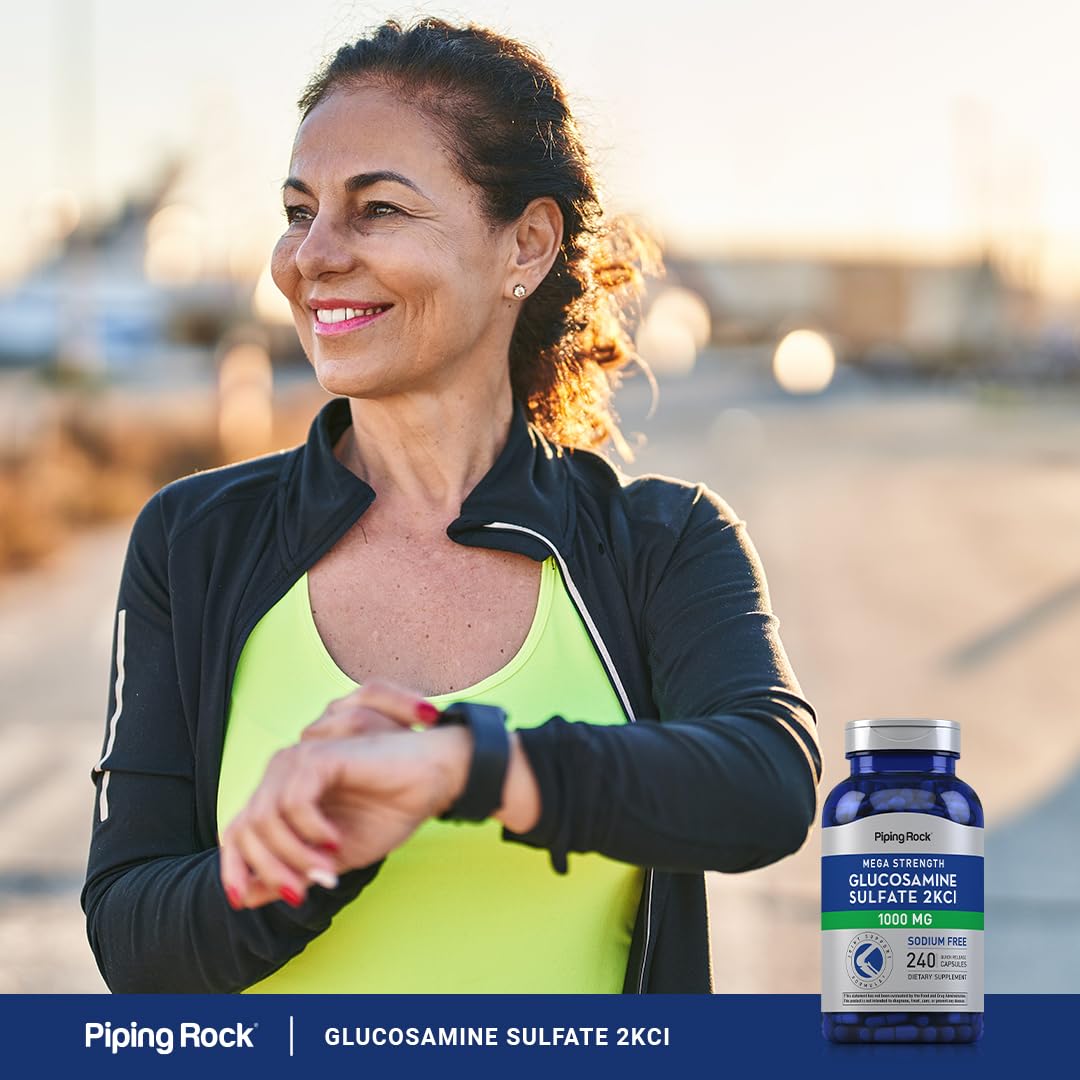 Close-up of Glucosamine Sulfate 1000mg capsules