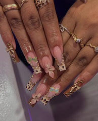 Pizadix luxury bow nail decor provides enduring shine and elegant detail.