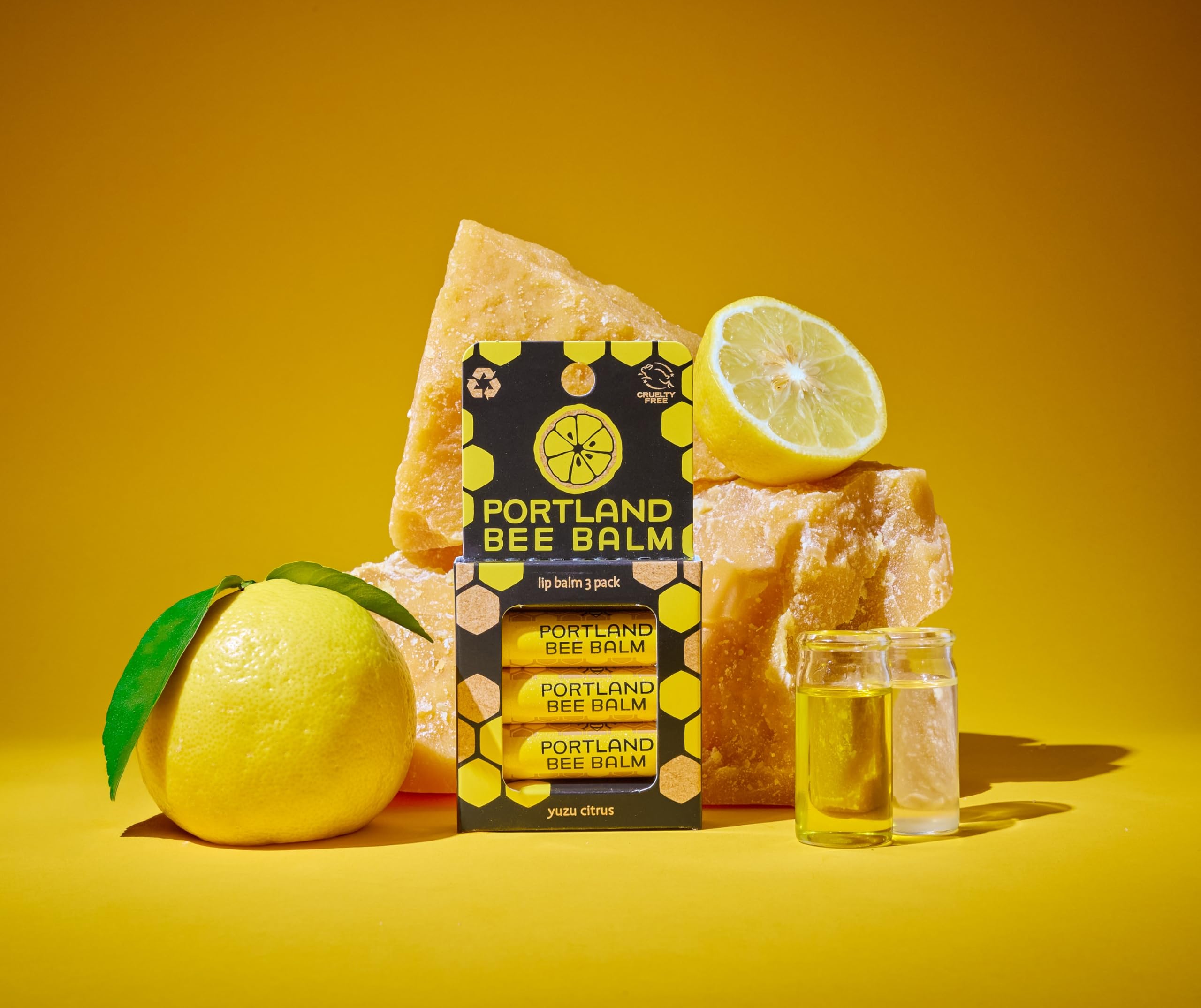 Yuzu Citrus aroma swatch highlights energizing scent during daily lip care.