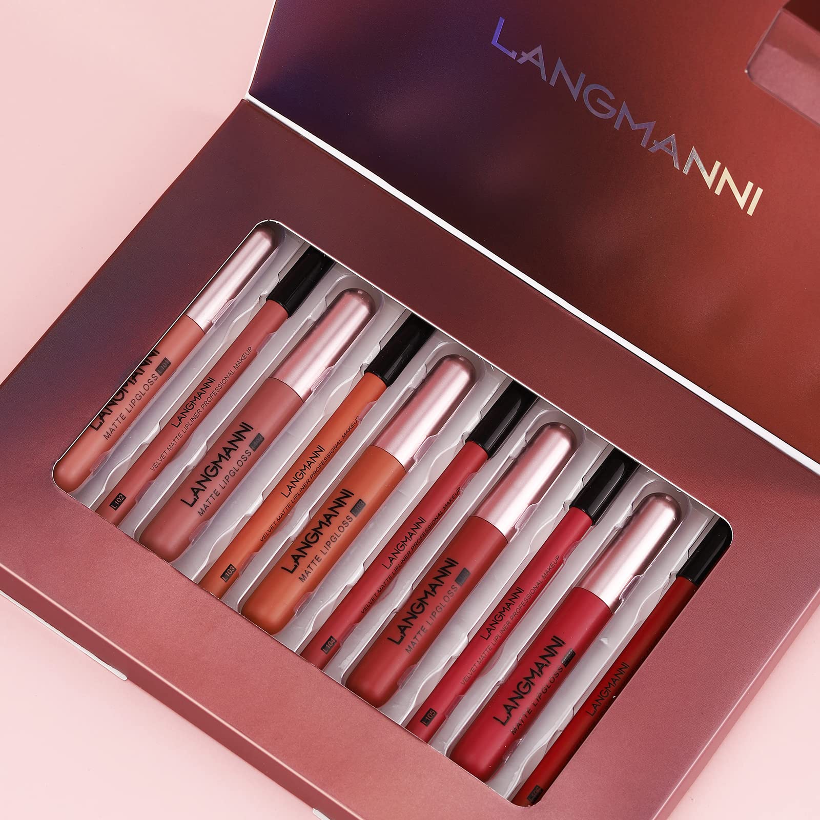 PRALOVIXAE coffee brown lip liner defines lips with ease.