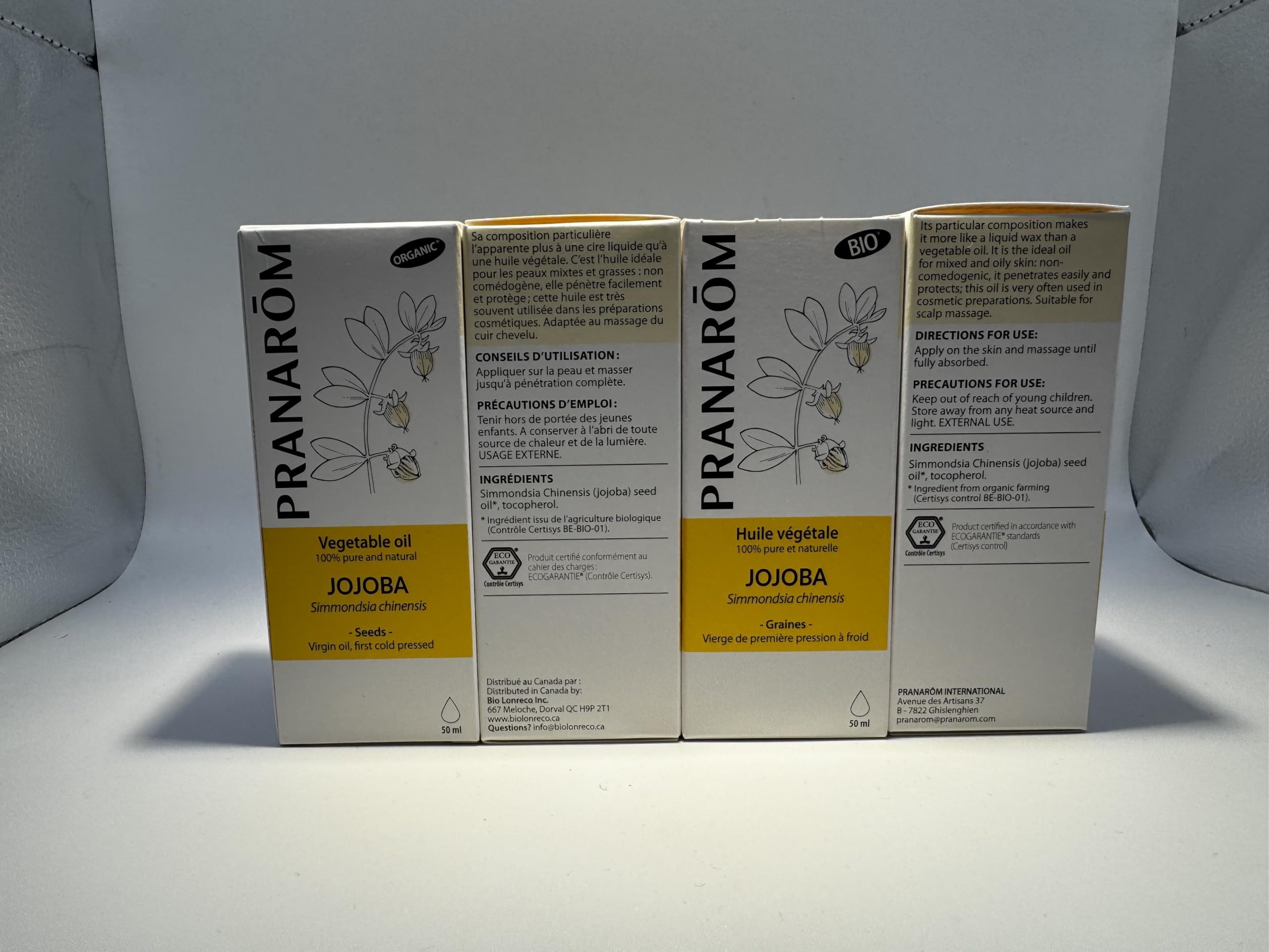 Pranarom Jojoba Virgin Oil with Lime-Cedarwood blend demonstrates versatile fragrance use.