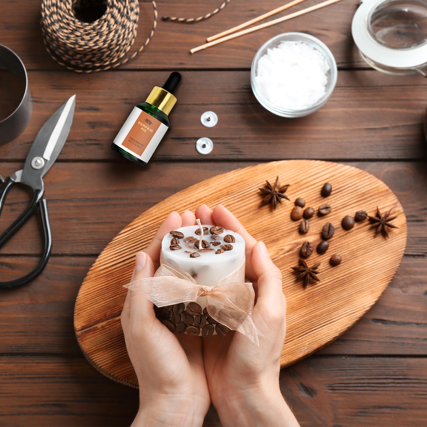 Fragrance oil for candles and soaps in 30 ml bottle