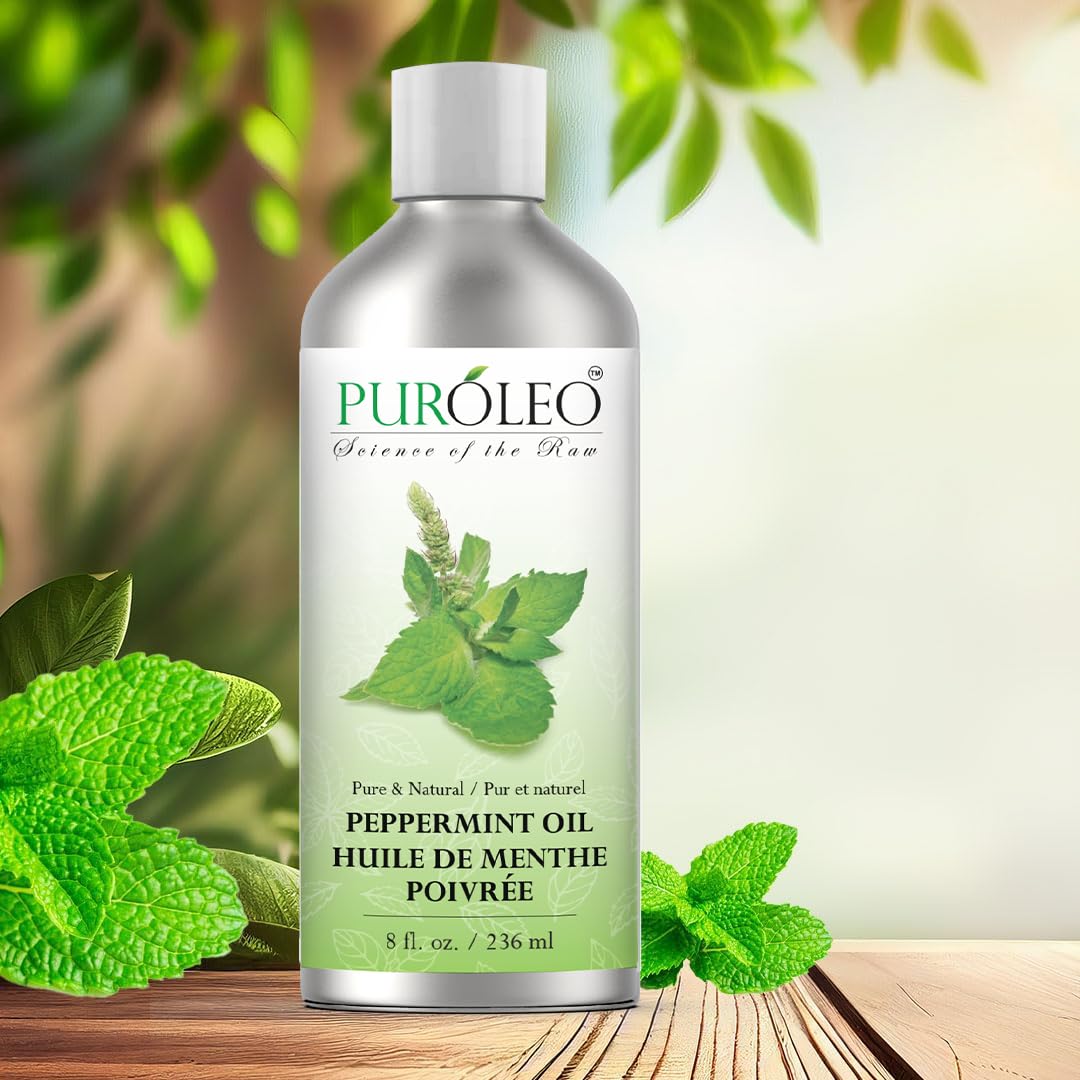 PURÓLEO Peppermint Oil bath-relaxation setup suggests spa-like soaking experience.