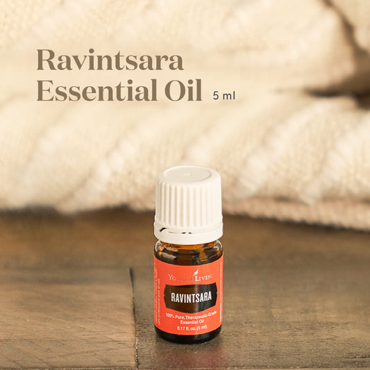 Ravintsara bottle cap close-up highlighting premium aroma for daily diffuser rituals.