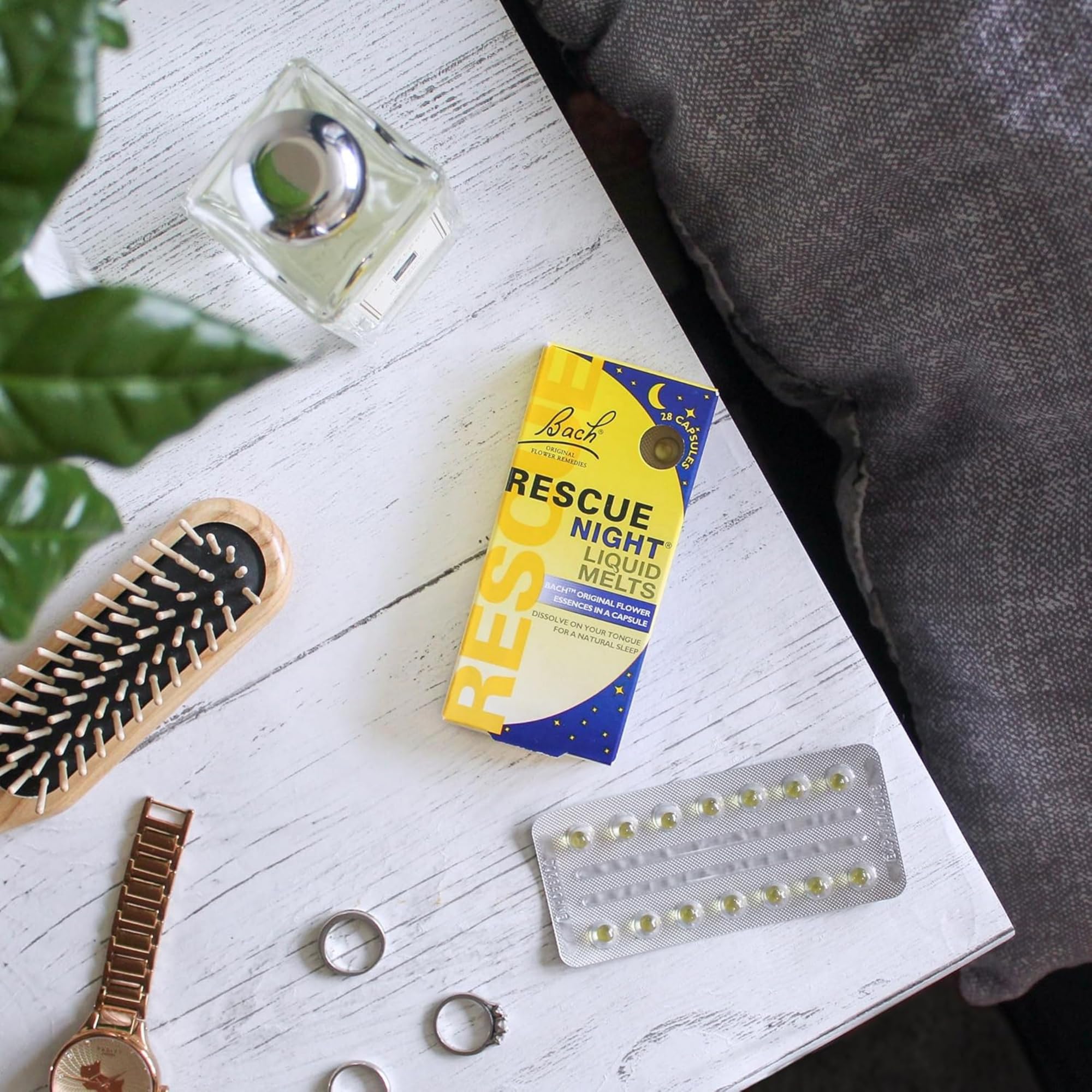 RESCUE SLEEP label highlights gluten-free and non-alcohol formula