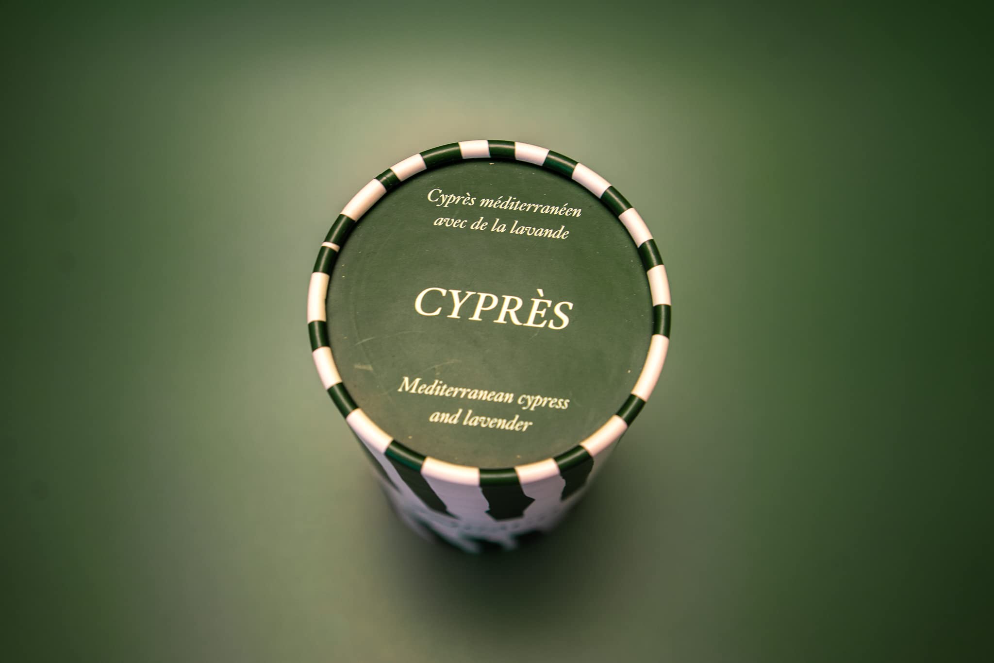 Rigaud Cypres fragrance notes - pine and cedar wood