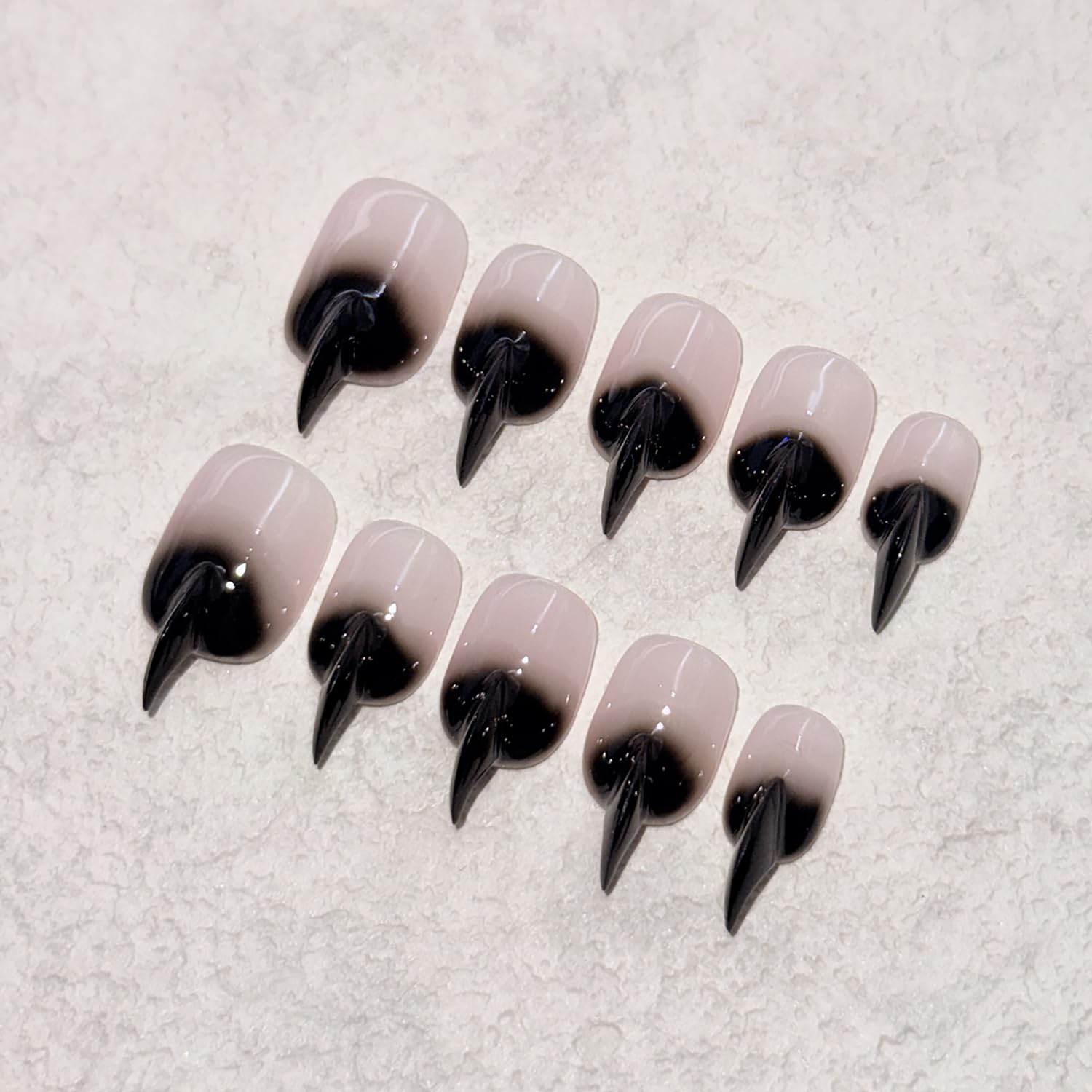 RIICFDD black French tip nails for sophisticated, on-trend styling.