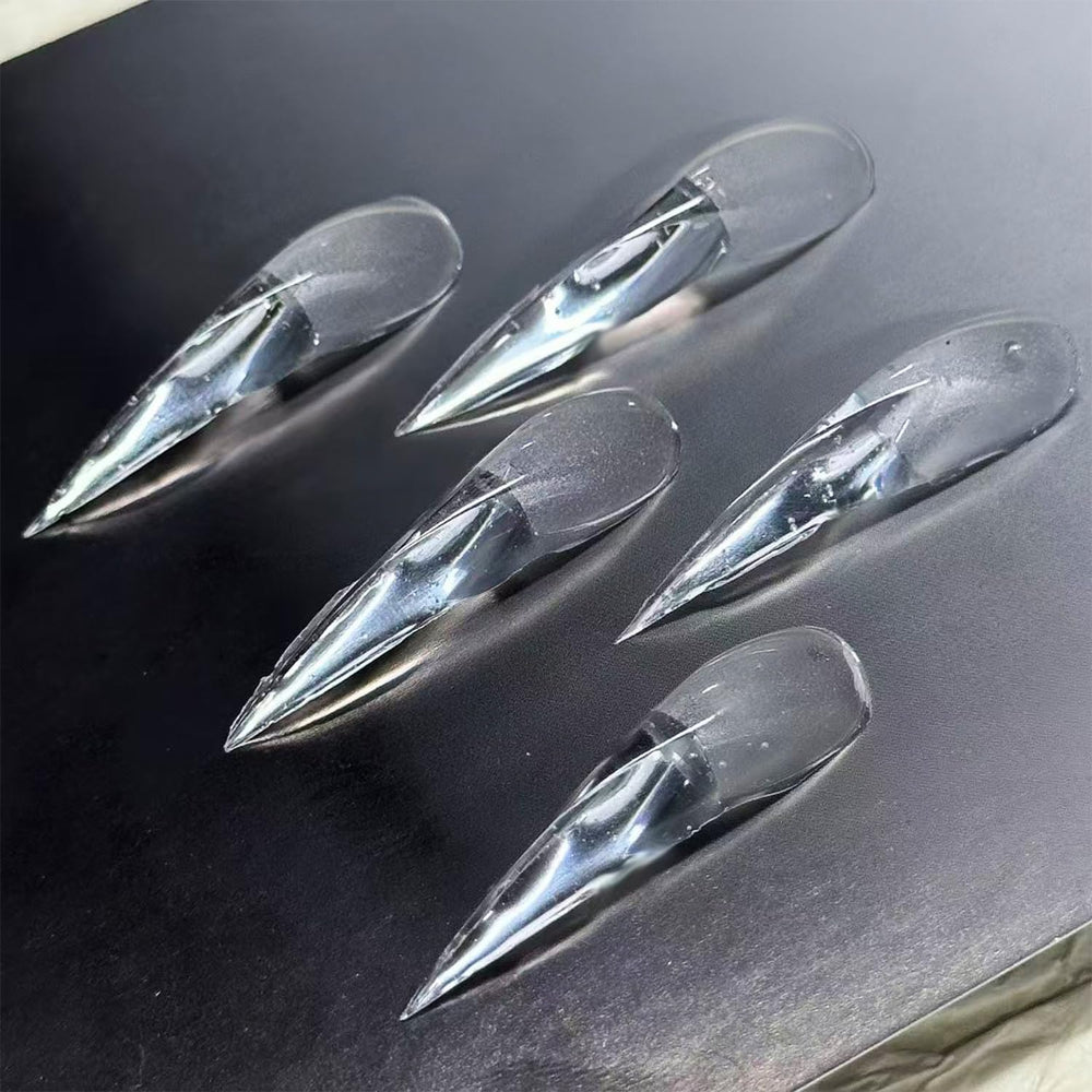 RIICFDD dragon claw press-ons include glue for quick at home results